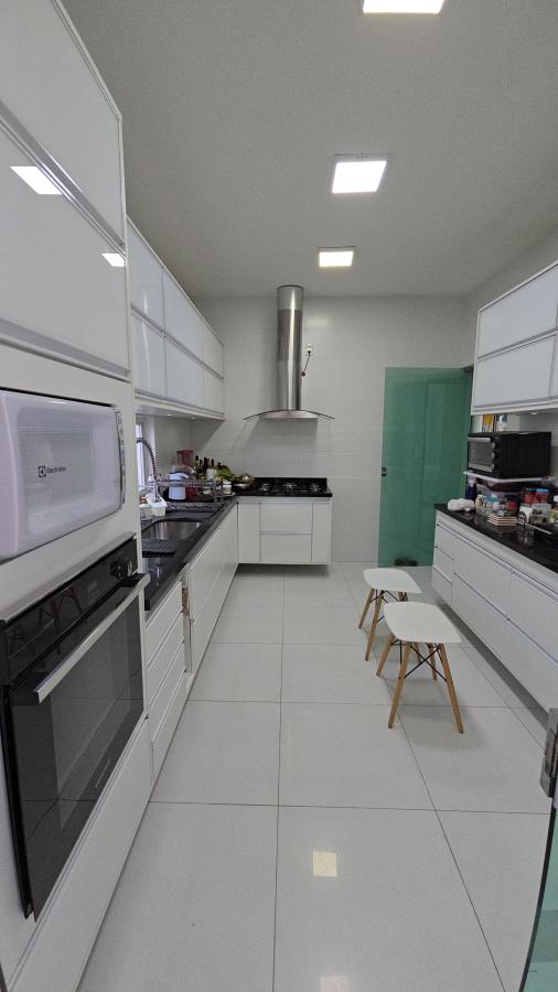 Casa de Condomínio à venda, 230m² - Foto 28