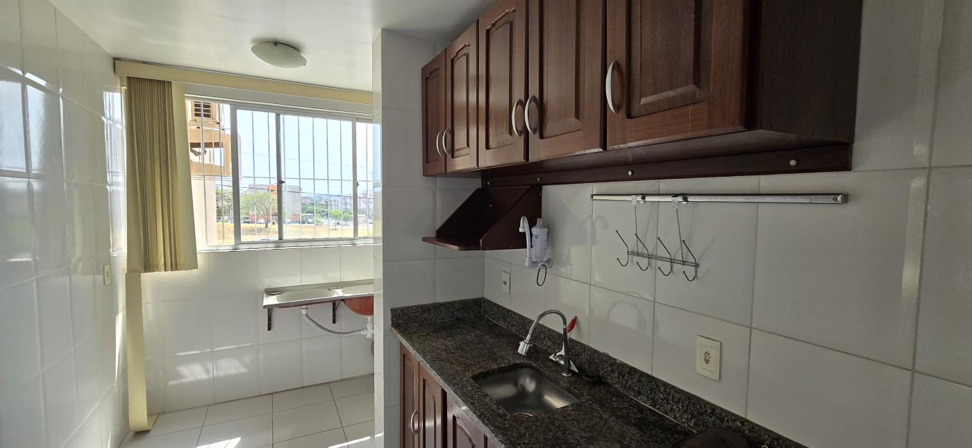 Apartamento para alugar com 3 quartos, 70m² - Foto 4