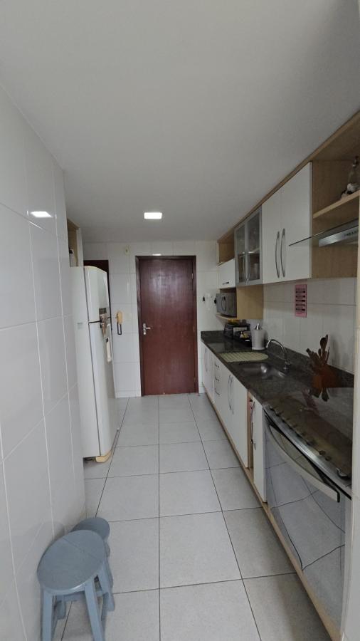 Apartamento à venda com 3 quartos, 129m² - Foto 37